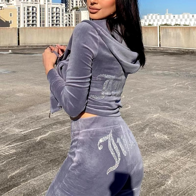 Ensemble de survêtement en velours chic Juicy Shawty pour femme - Sweat à capuche zippé élégant et pantalon de jogging avec détail de lettre en diamant